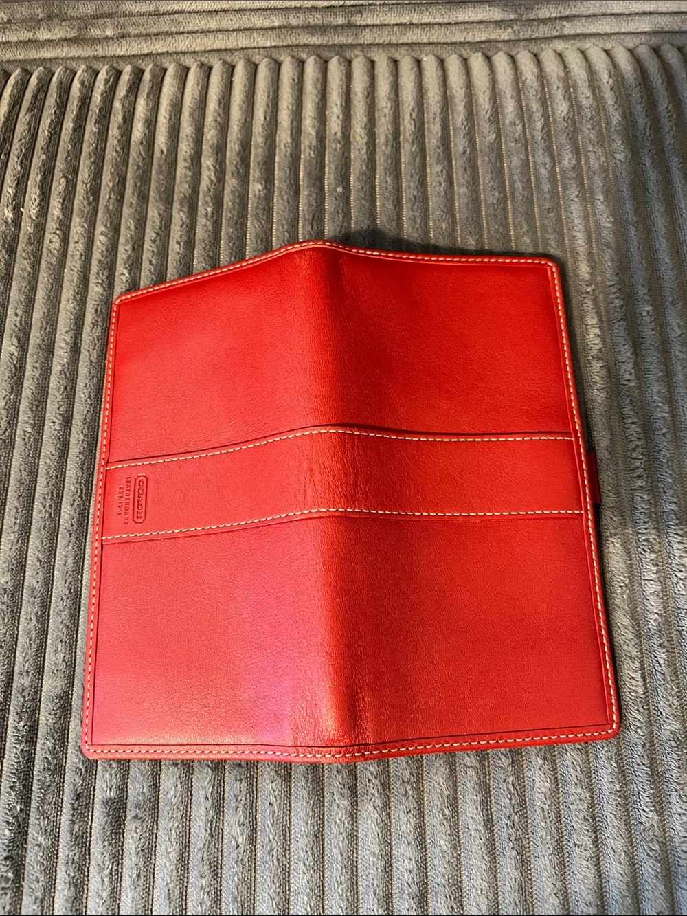 COACH  Vintage Hampton Red Leather Checkbook Wallet - Picture 3 of 6